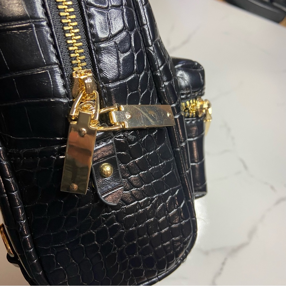 NWOT Lulus Getting Places Black Crocodile Embossed Mini Backpack - Picture 8 of 13